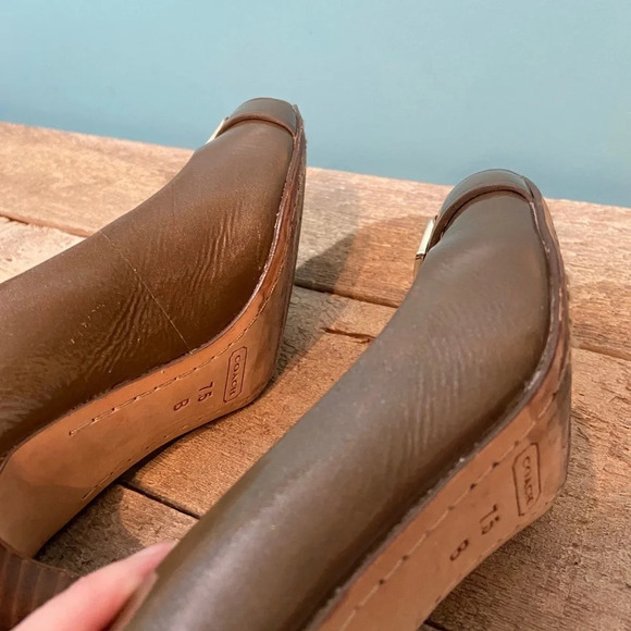 Coach  Whitney patent‎ leather heels in size 7.5 - Picture 11 of 13